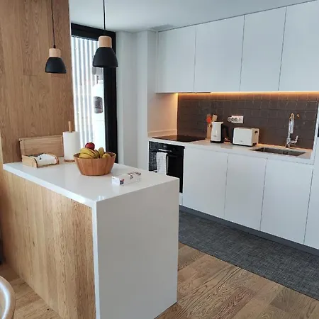 Apartamento T3 Junto A Ria E Ao Mar! *